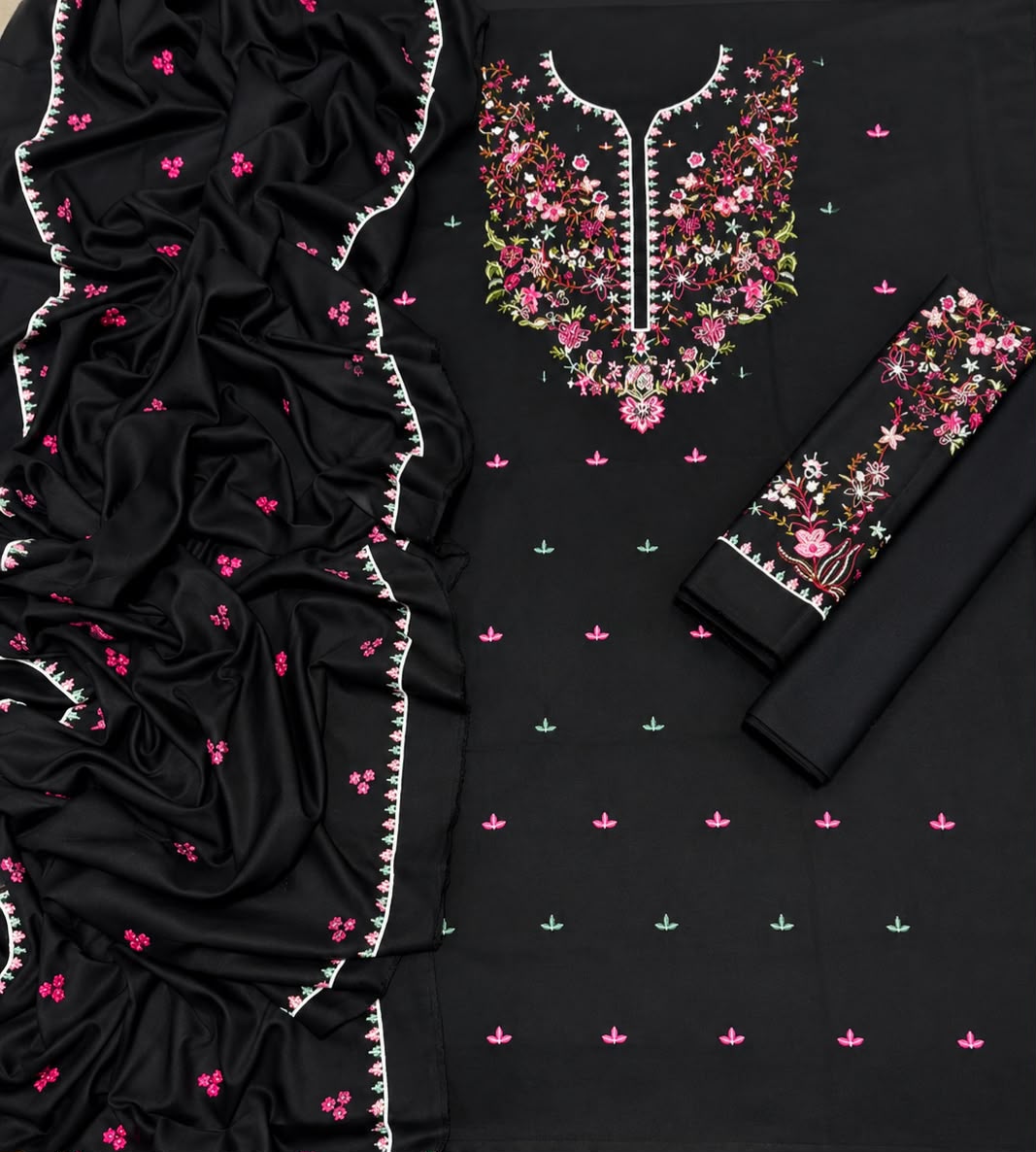 Batik Winter Edition 2027 Dhanak 3-Piece Embroidered Suit